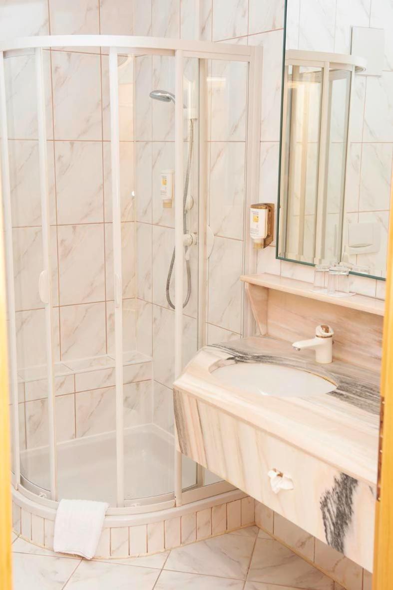 Hotel Lindner 버클라브레크 외부 사진